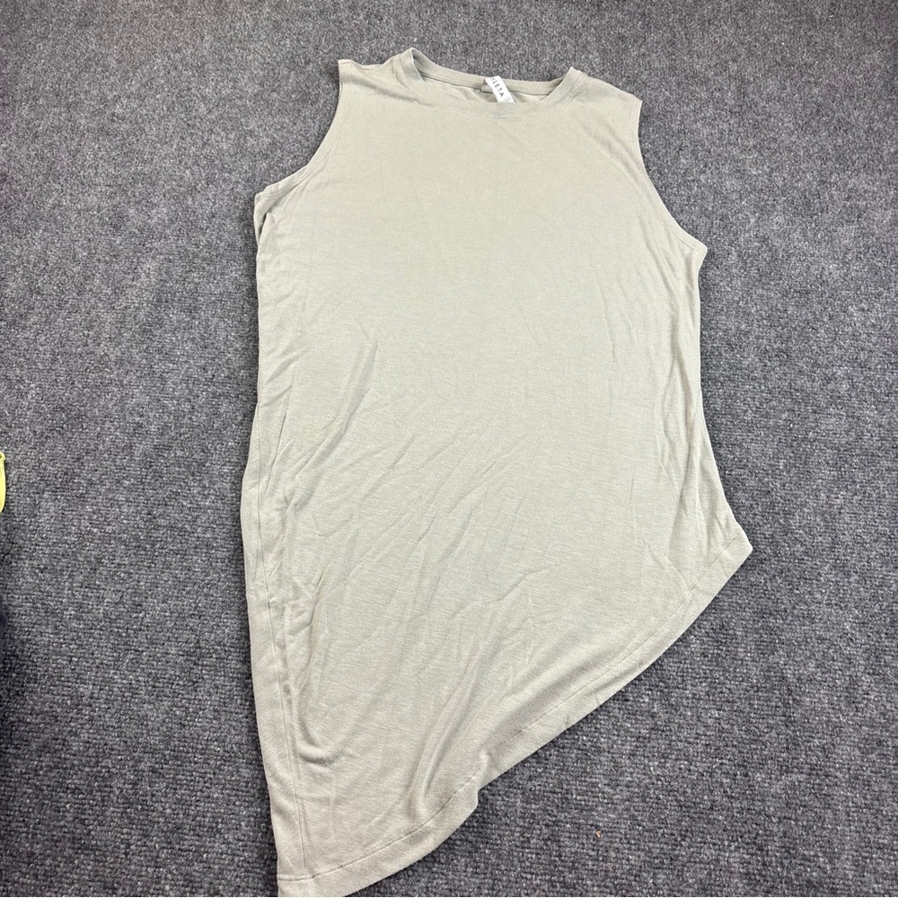 ATHLETA Women’s Cloudlight Restore Tank Top Grey/Green size: Medium